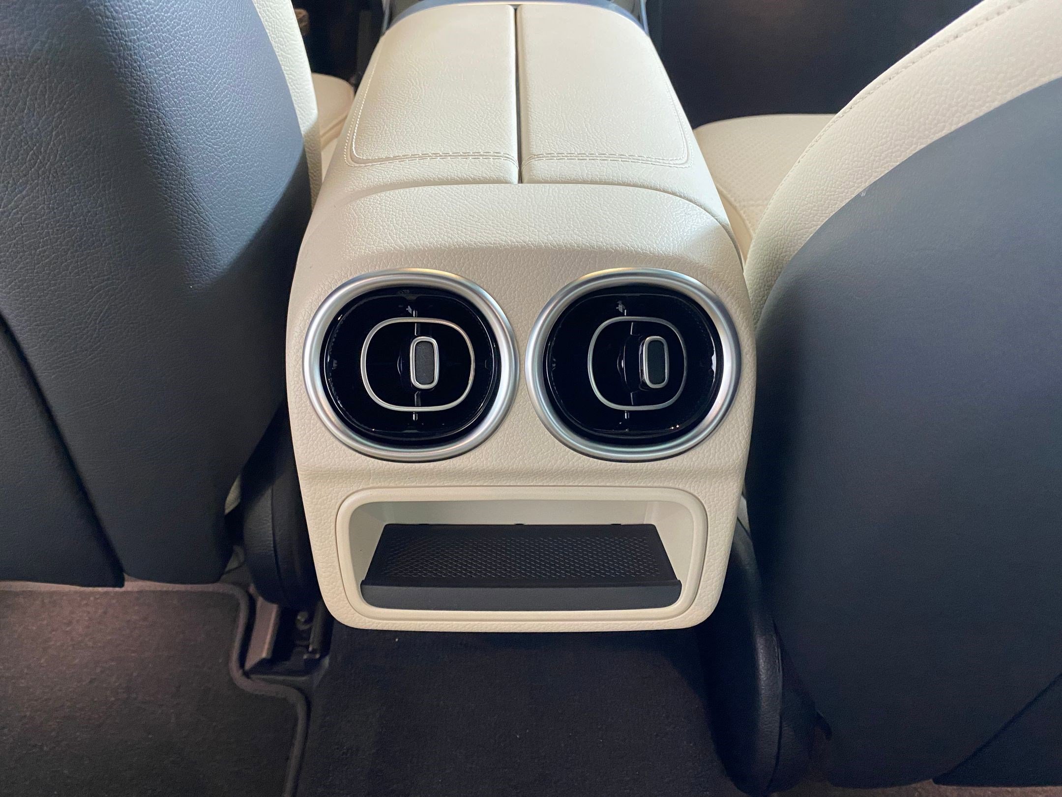 Used 2025 Mercedes-Benz C 300 4MATIC Sedan image 26