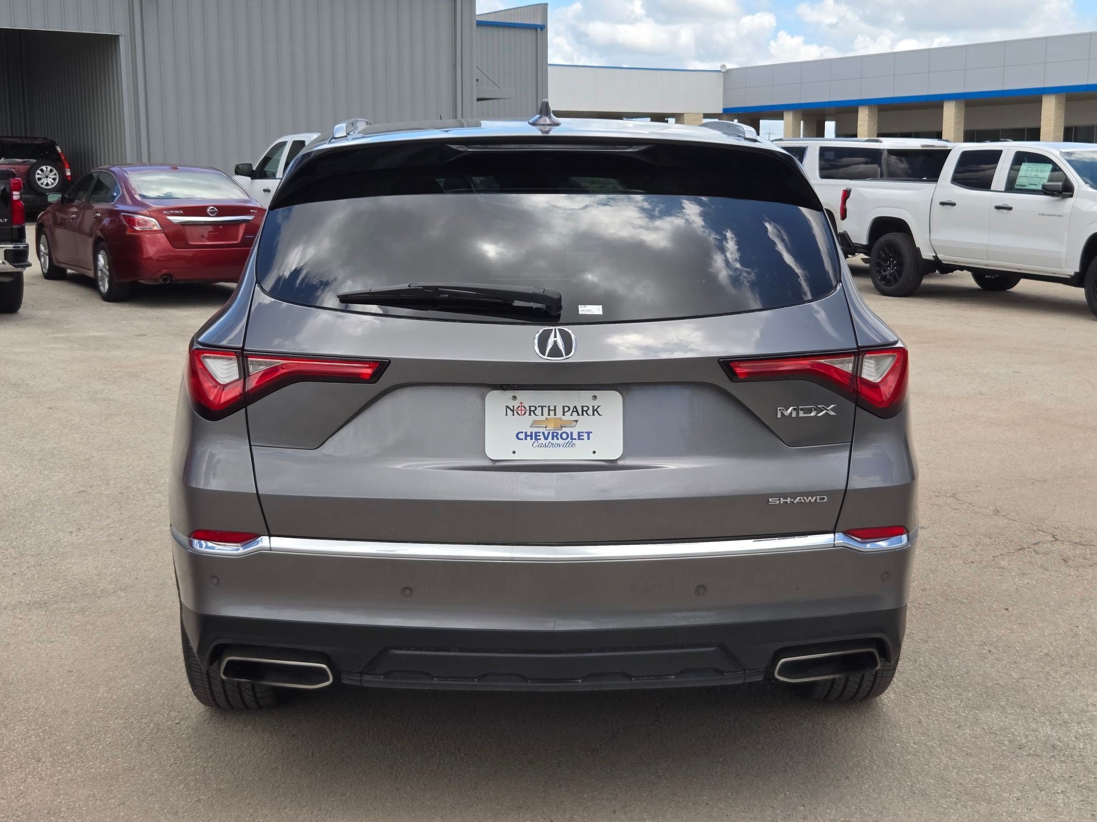 Used 2023 Acura MDX SH-AWD w/ Advance Package image 4