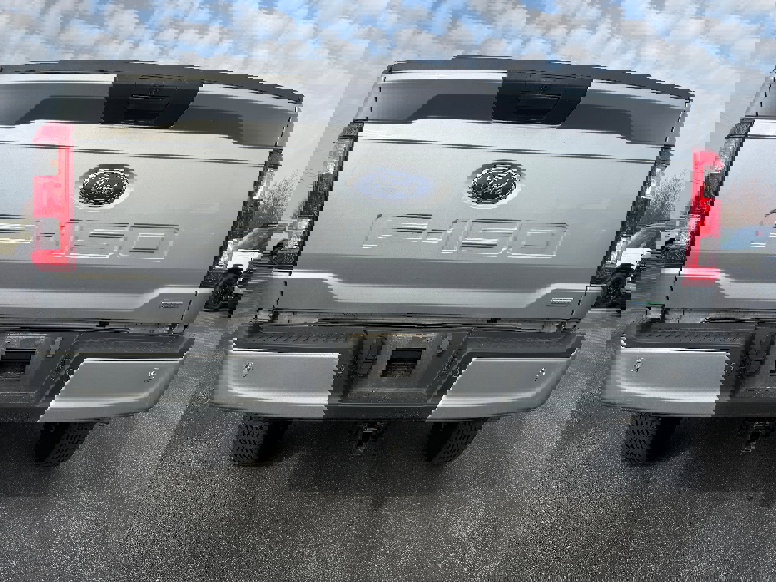 Used 2023 Ford F150 XL w/ STX Appearance Package image 4