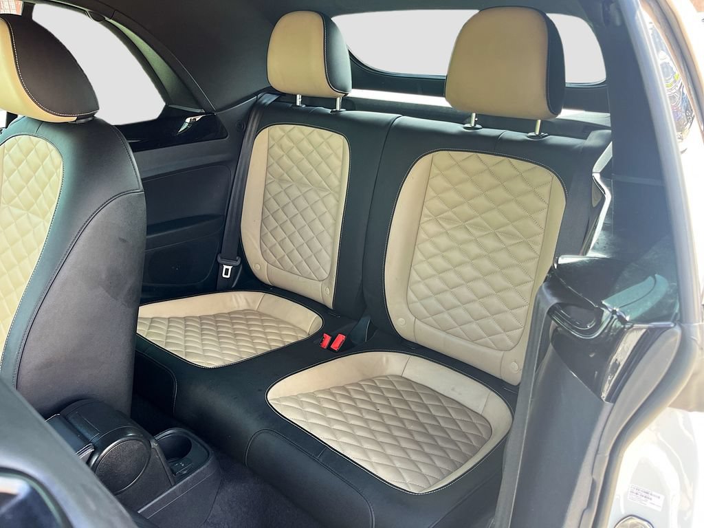 Used 2019 Volkswagen Beetle 2.0T Final Edition SEL FWD image 25
