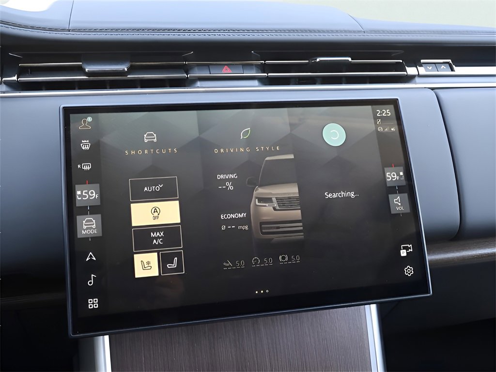 Used 2024 Land Rover Range Rover SE image 44