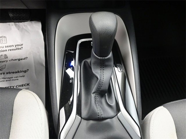 Used 2025 Toyota Corolla LE image 9