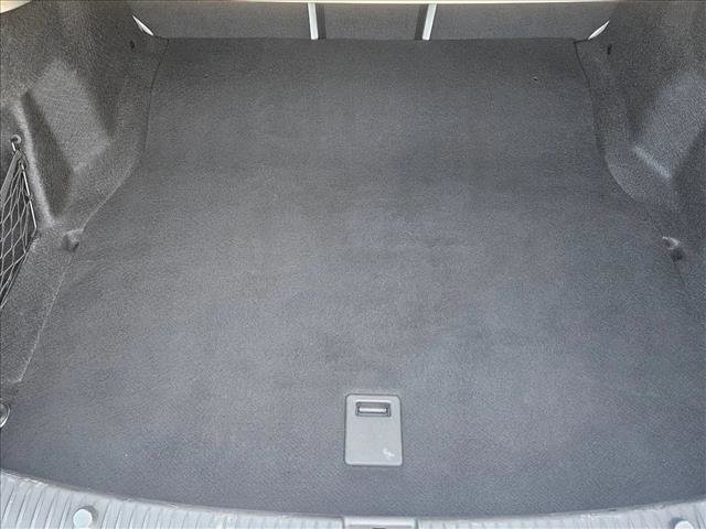Used 2015 Mercedes-Benz C 300 4MATIC Sedan image 5
