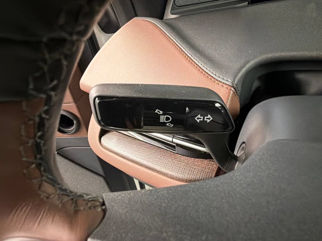 New 2026 Lincoln Navigator Reserve AWD/4WD image 21