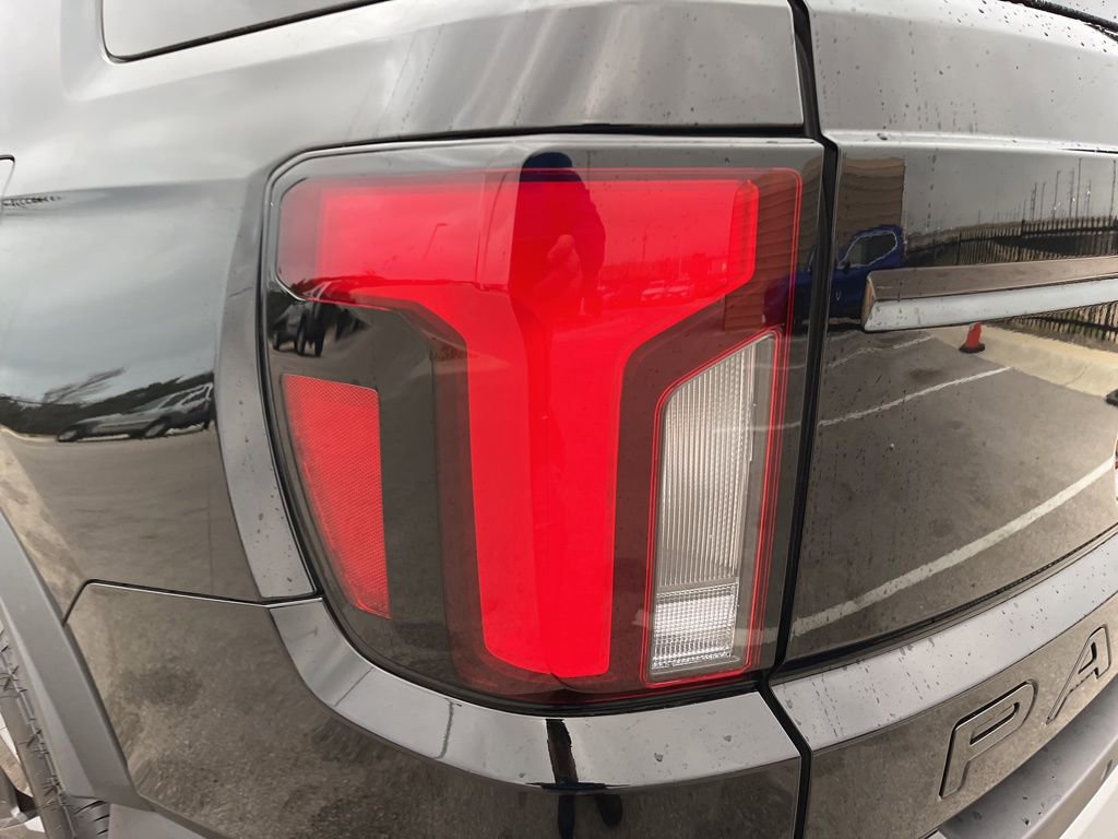 Certified 2026 Honda Passport RTL image 7