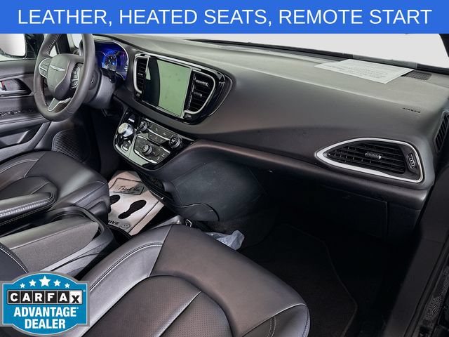 Used 2025 Chrysler Pacifica Select FWD image 28