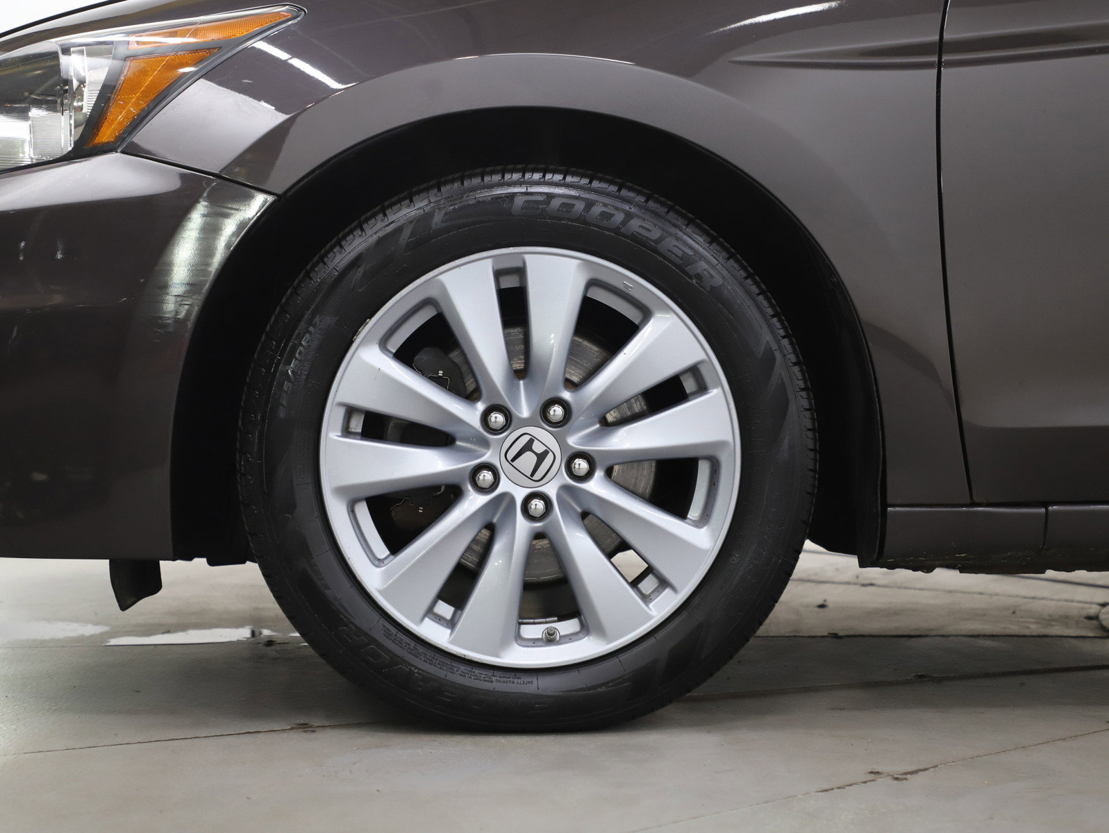 Used 2011 Honda Accord EX image 26