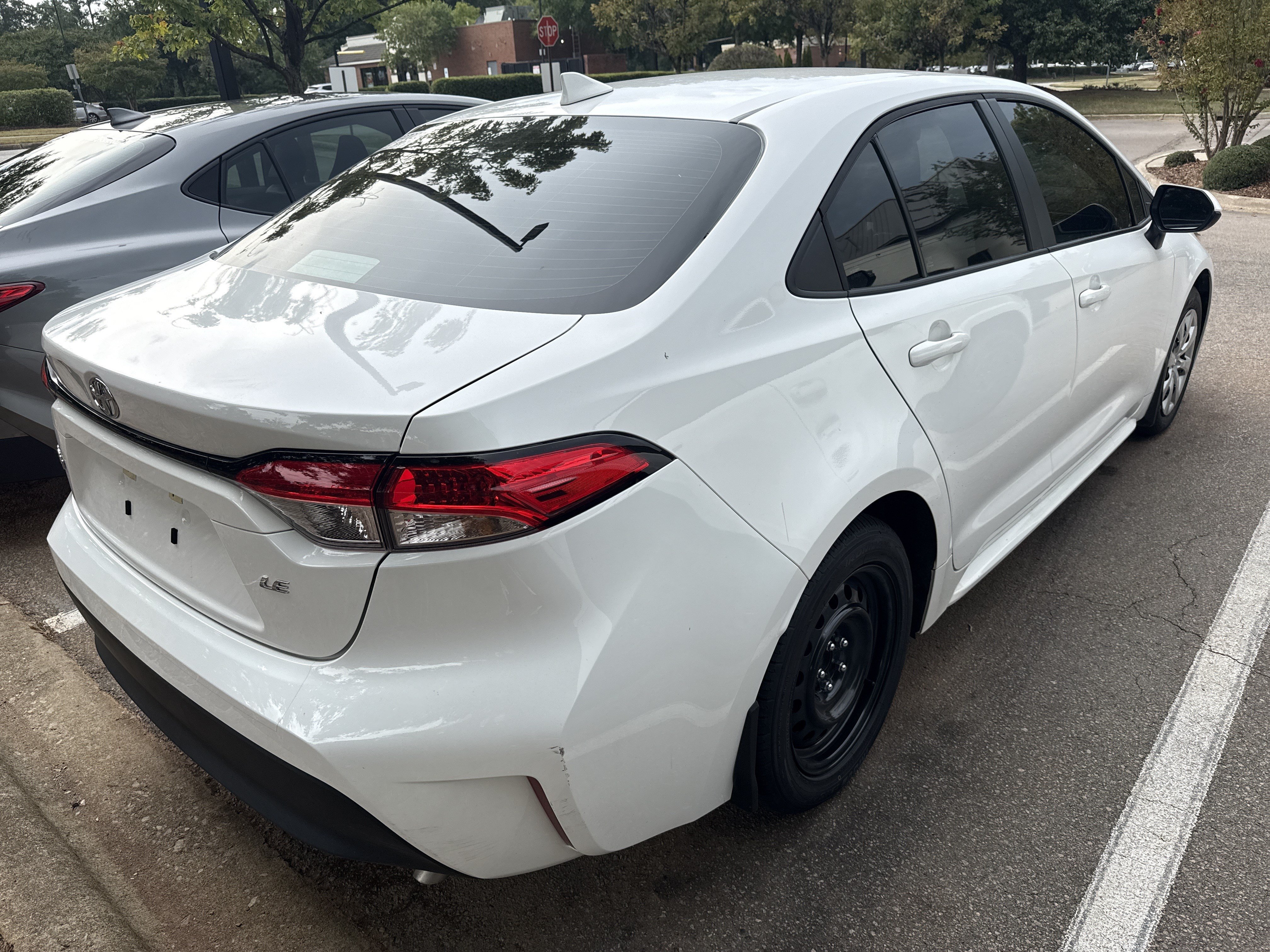 Used 2026 Toyota Corolla LE FWD image 8