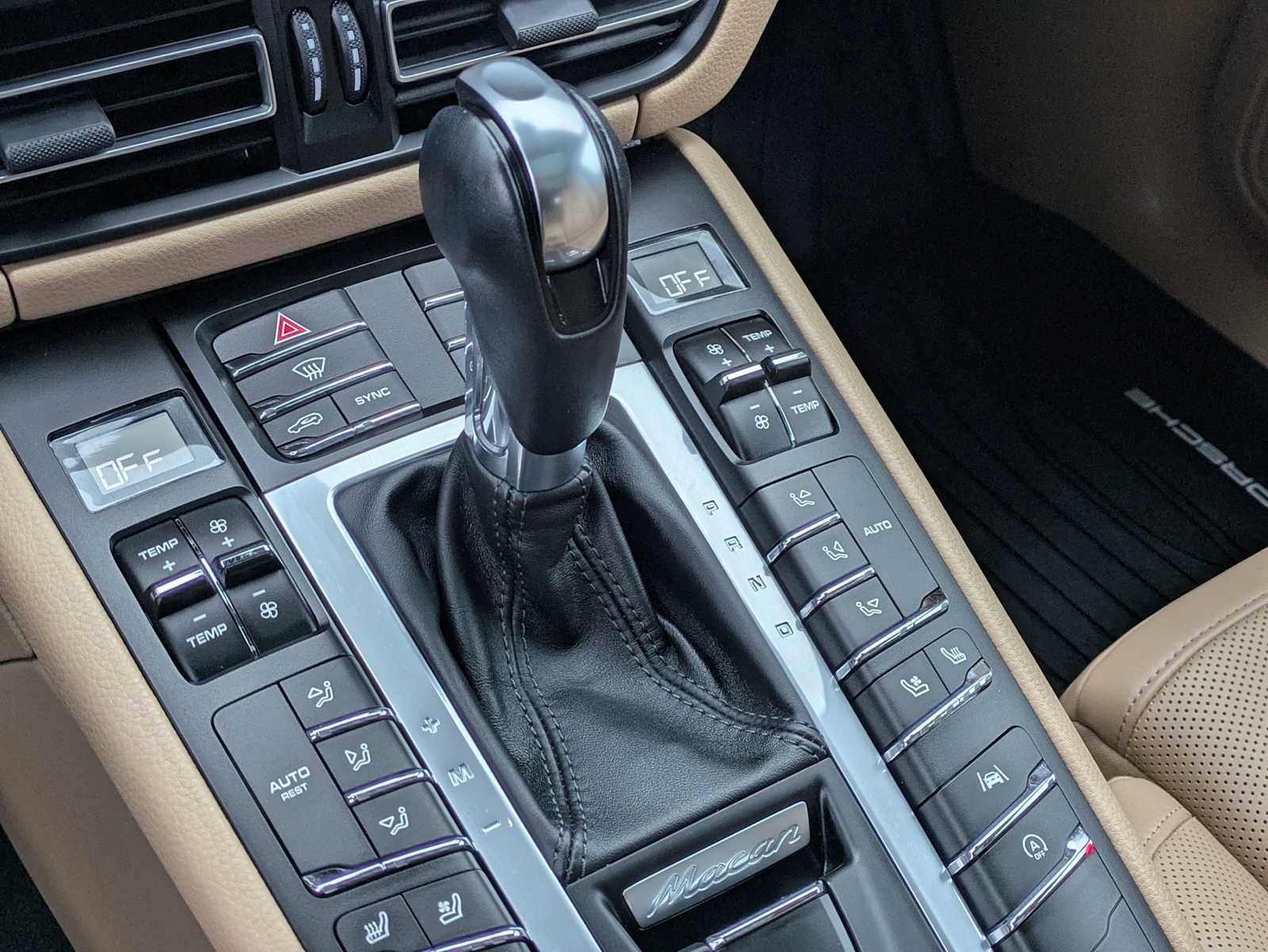 Used 2021 Porsche Macan image 28