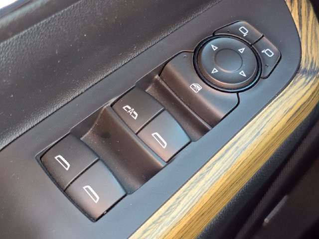 Used 2018 GMC Acadia Denali w/ Technology Package FWD image 26