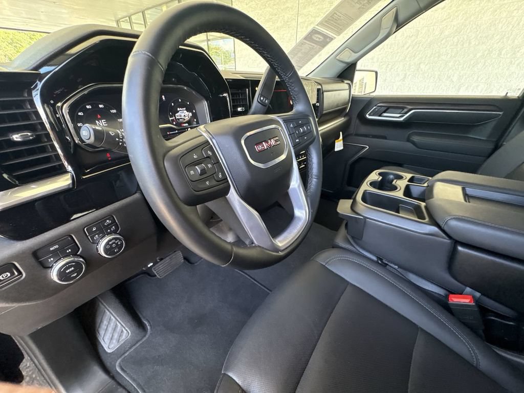 Certified 2025 GMC Sierra 1500 SLT AWD/4WD image 10