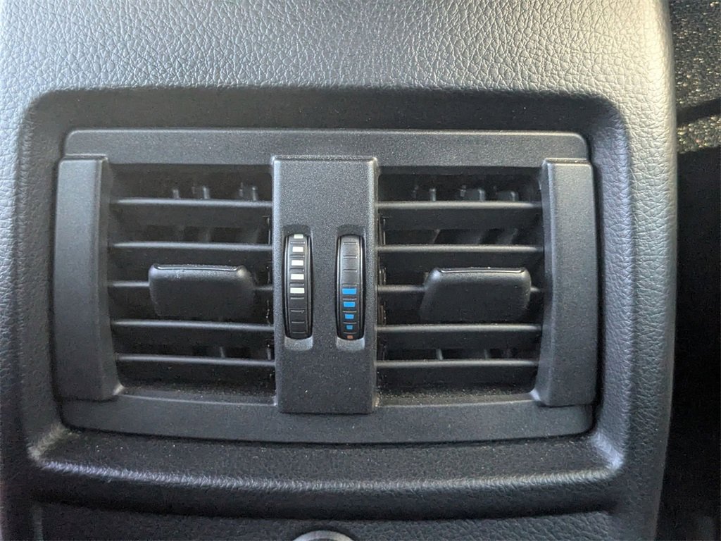 Used 2015 BMW 435i xDrive Convertible image 29