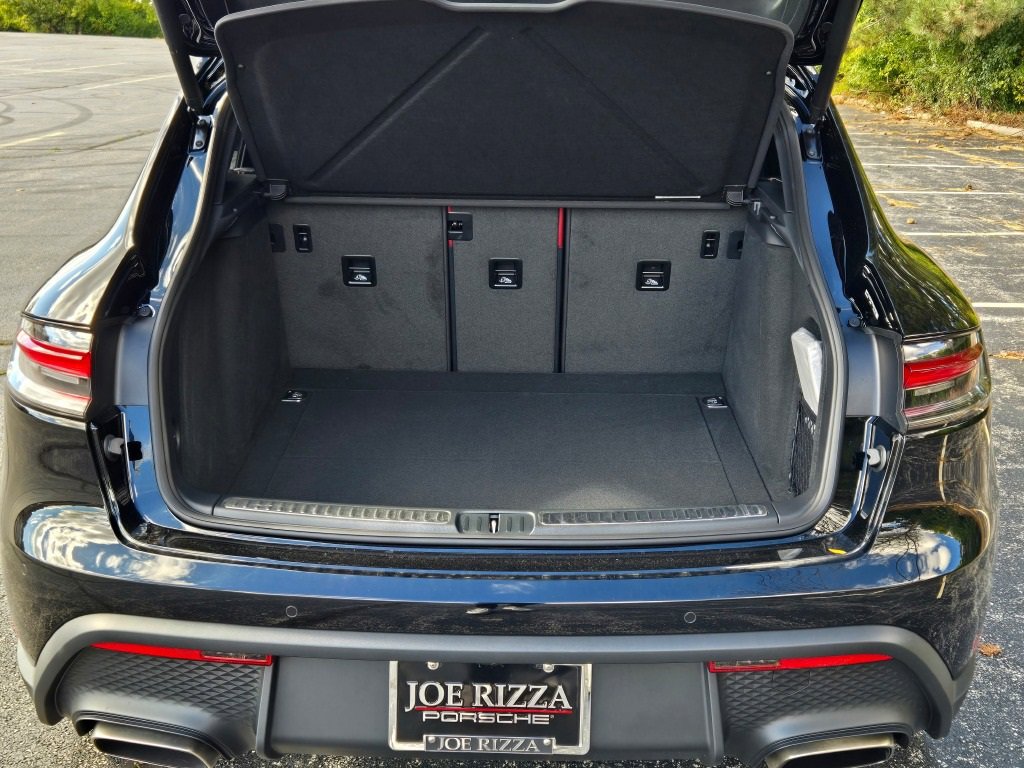 New 2026 Porsche Macan image 16