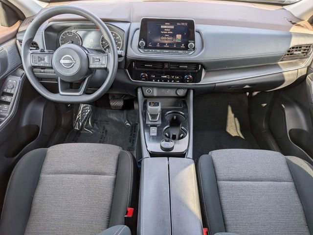 Used 2022 Nissan Rogue SV image 14
