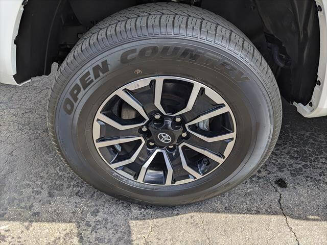 Used 2023 Toyota Tacoma SR5 image 8