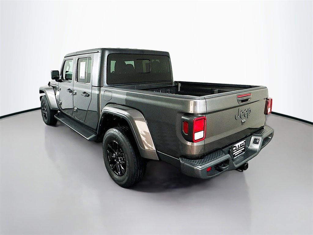Used 2022 Jeep Gladiator Sport image 5