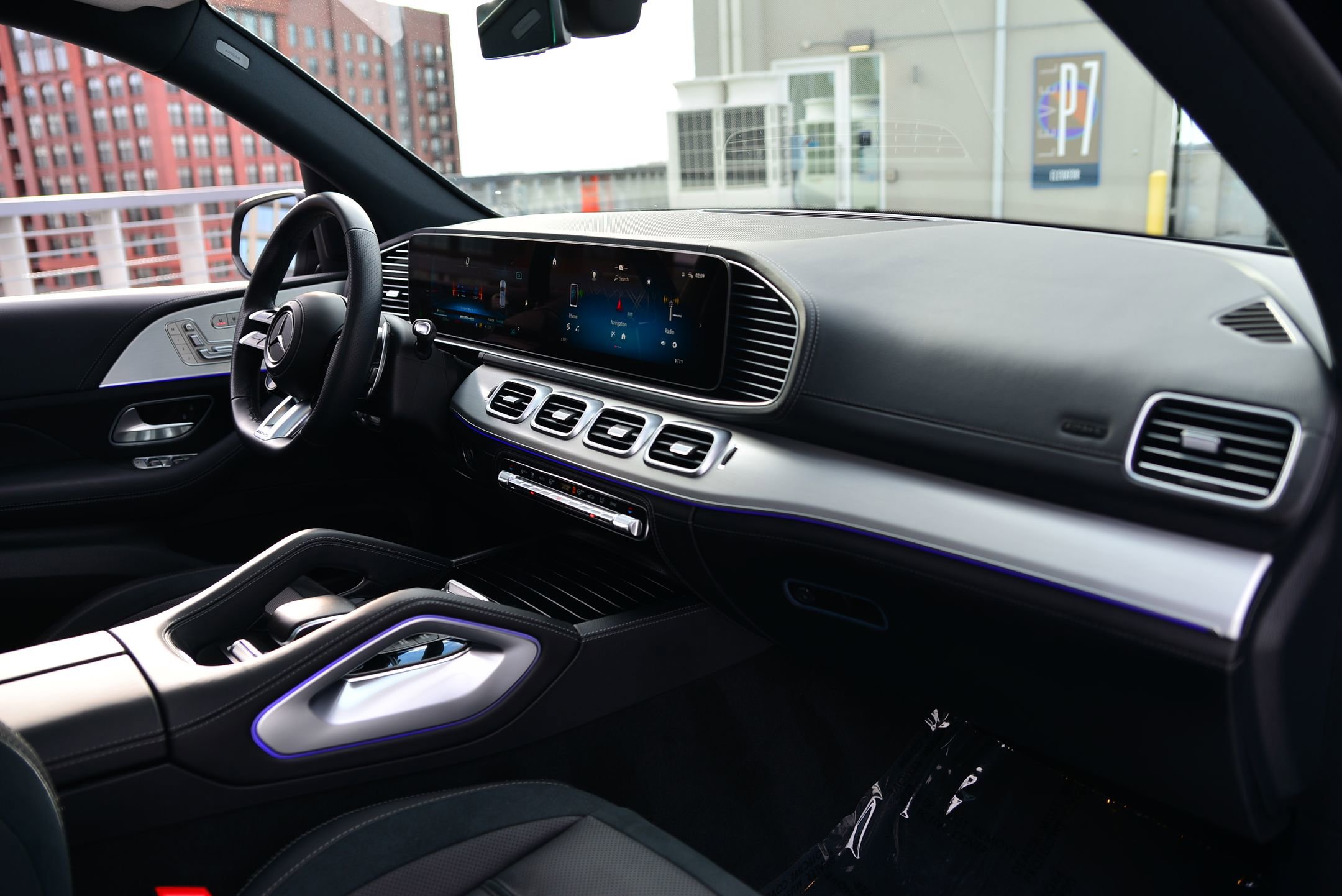 Used 2025 Mercedes-Benz GLE 53 AMG 4MATIC image 23