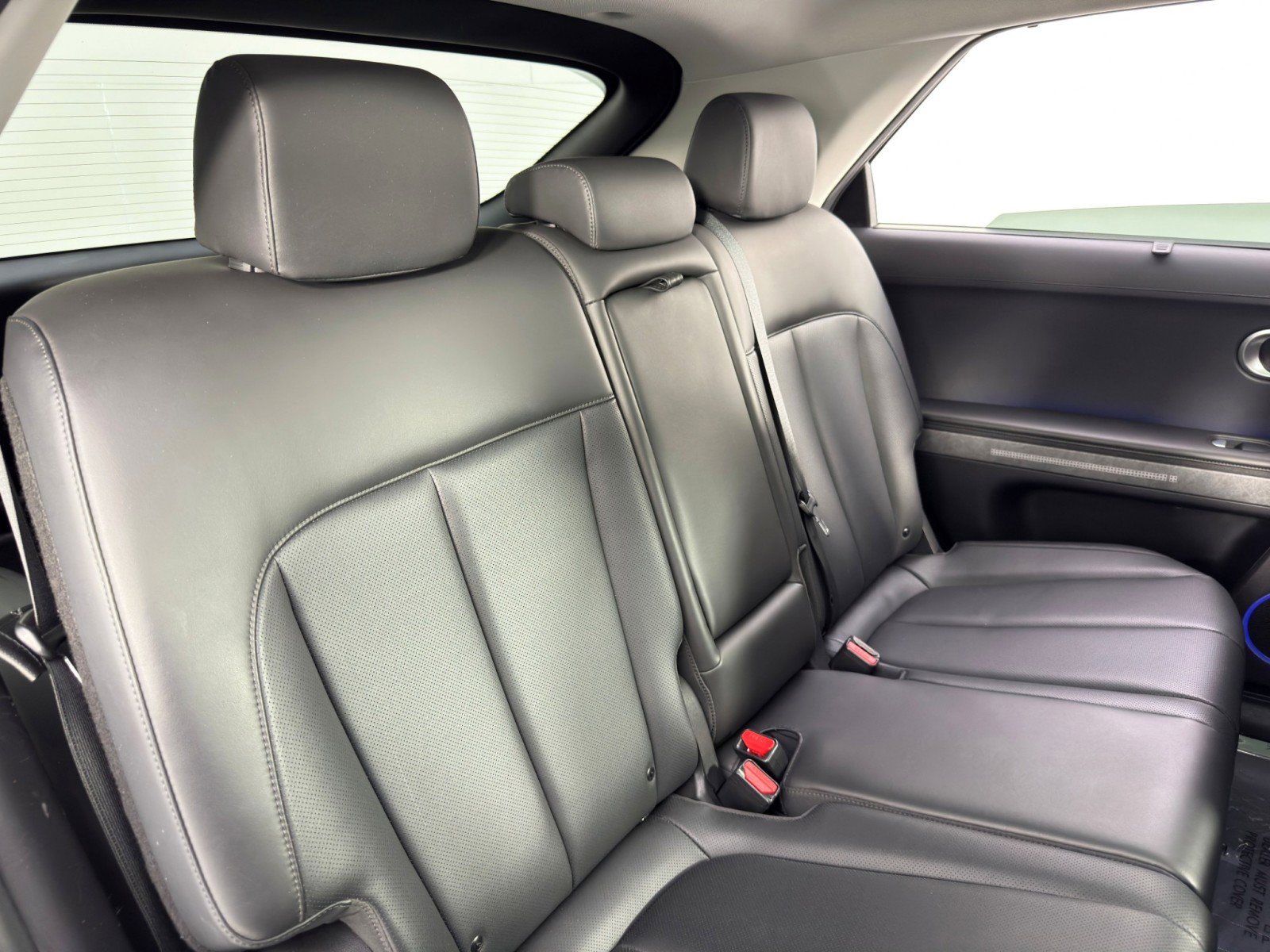 Used 2022 Hyundai Ioniq 5 Limited image 40