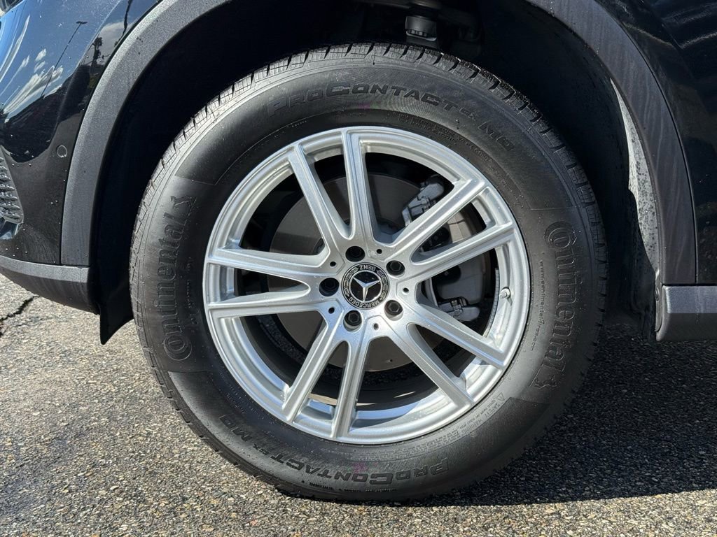 Certified 2025 Mercedes-Benz GLC 300 image 15