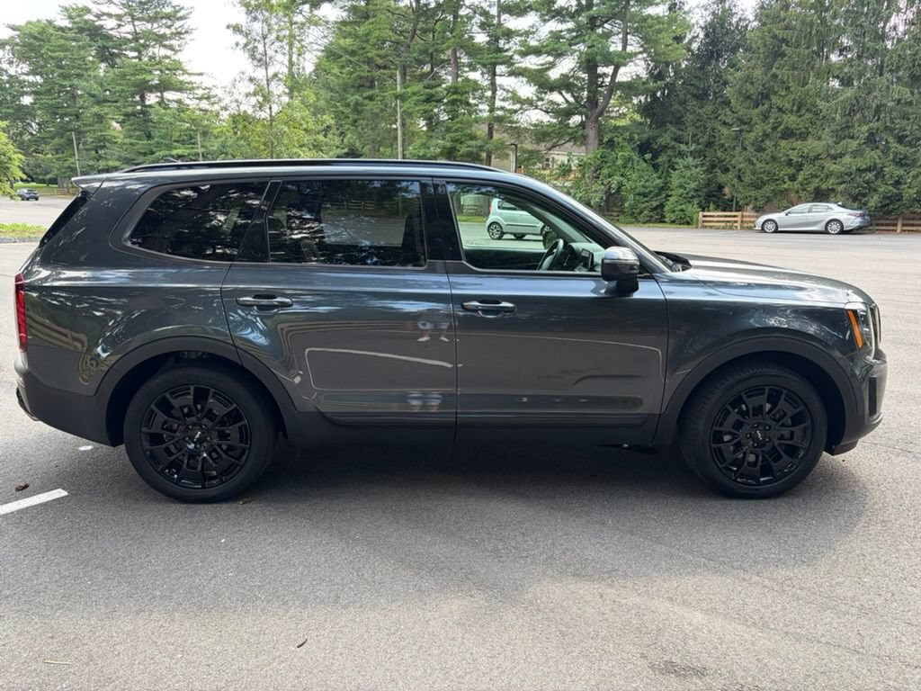 Used 2022 Kia Telluride EX w/ EX Premium Package AWD/4WD image 11