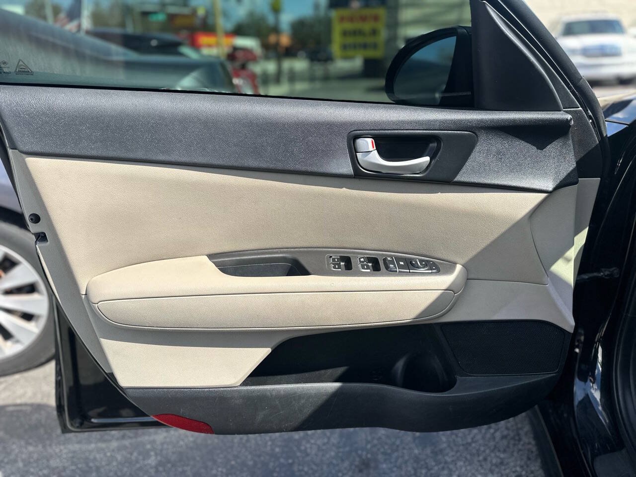Used 2018 Kia Optima LX FWD image 11