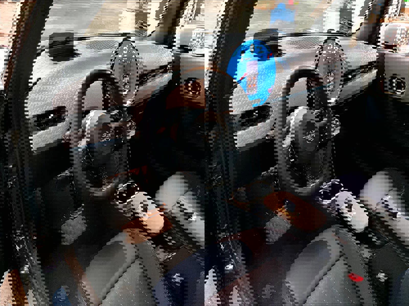 Certified 2025 MINI Cooper S image 16