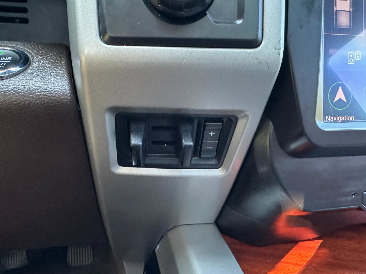 Used 2019 Ford F350 King Ranch w/ King Ranch Ultimate Package AWD/4WD image 42