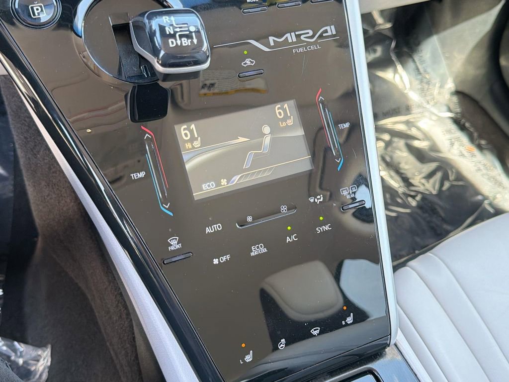 Used 2019 Toyota Mirai image 11