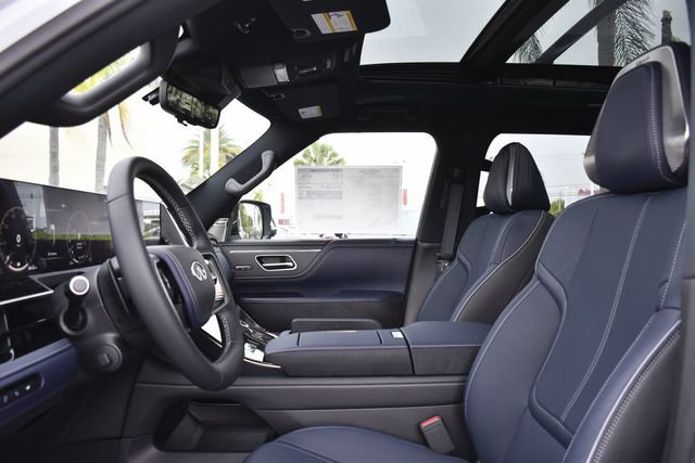 New 2026 INFINITI QX80 4WD w/ Sport Exterior Package image 24