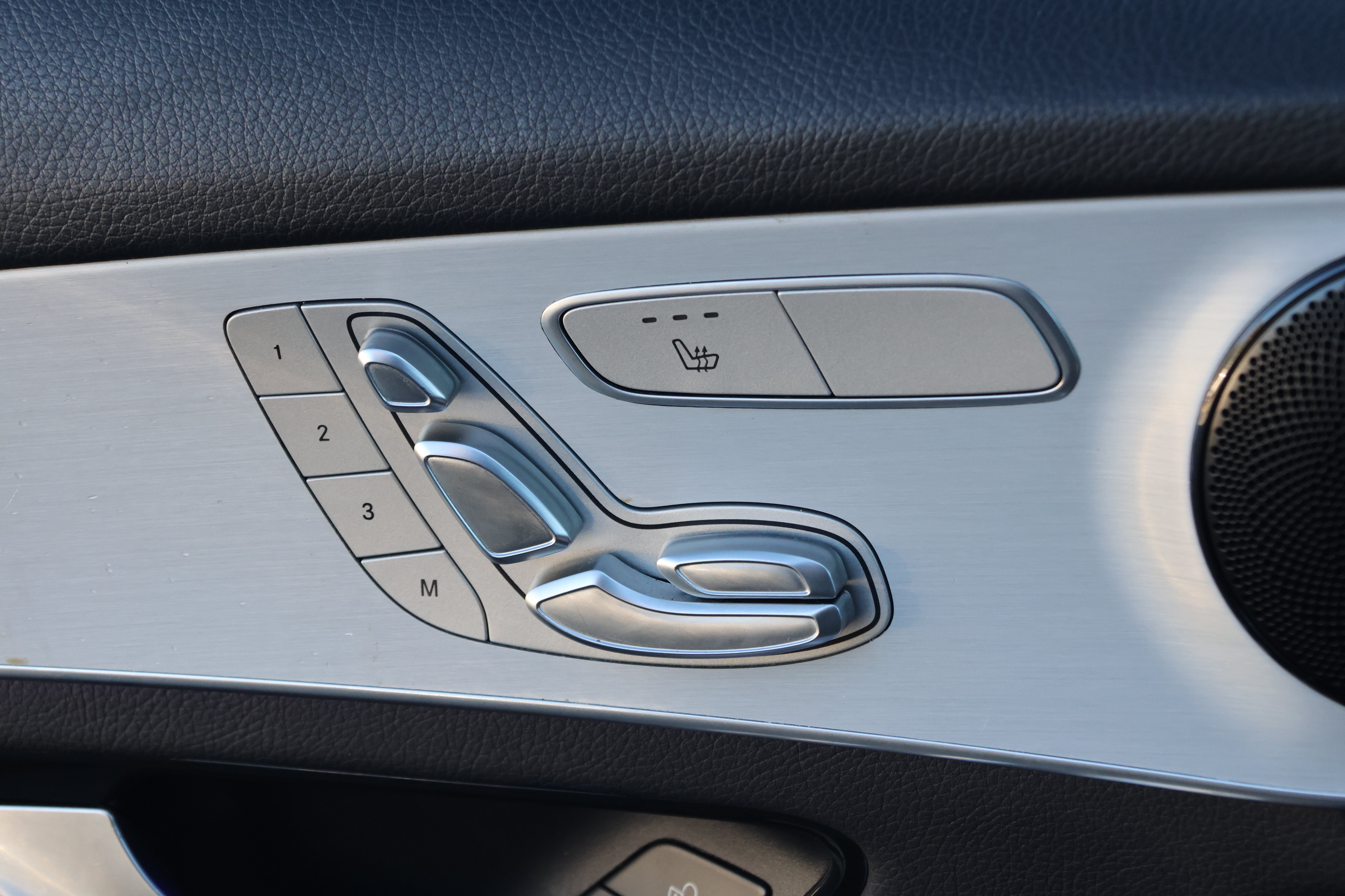 Used 2022 Mercedes-Benz GLC 300 image 13