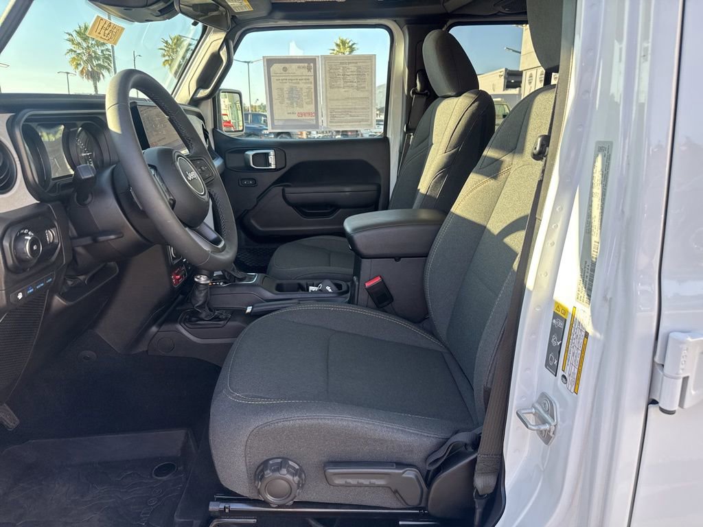 Certified 2025 Jeep Wrangler Willys 4xe image 13