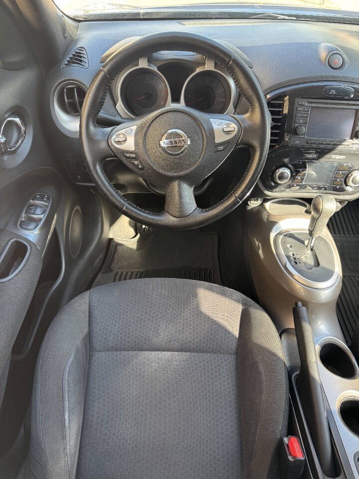 Used 2011 Nissan Juke SV FWD image 9