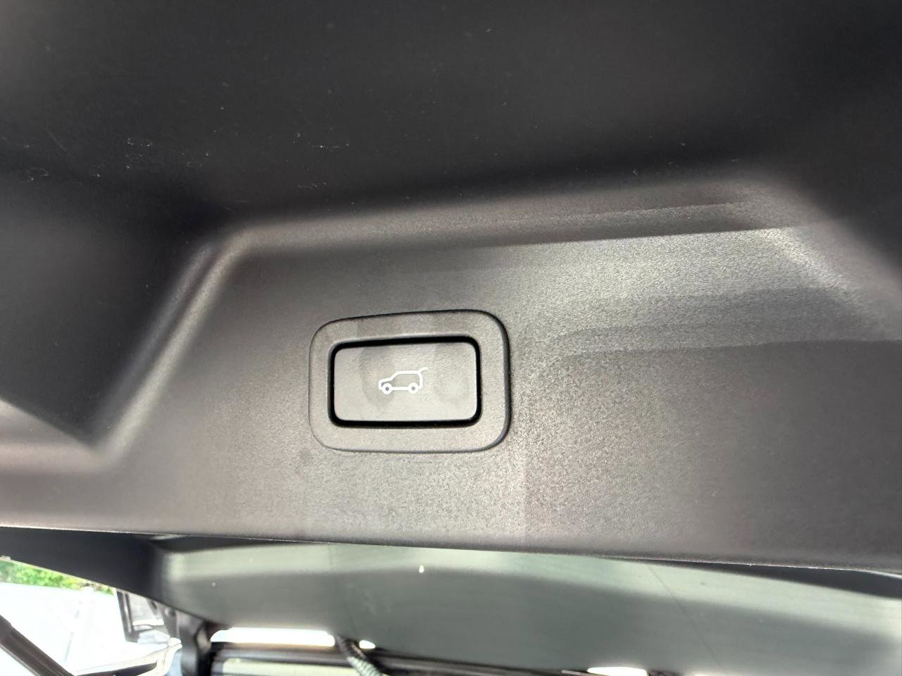 Used 2016 Land Rover Range Rover HSE image 42