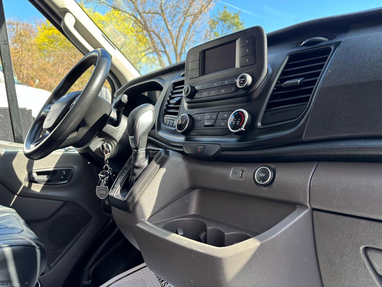 Used 2022 Ford Transit 250 Medium Roof AWD image 13