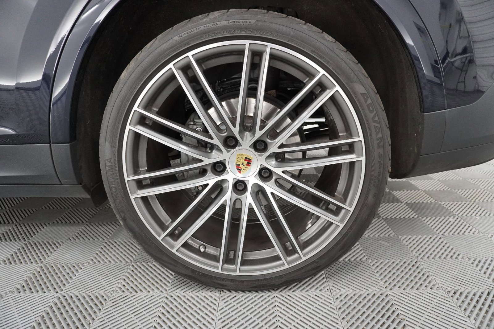 Certified 2023 Porsche Cayenne S image 15