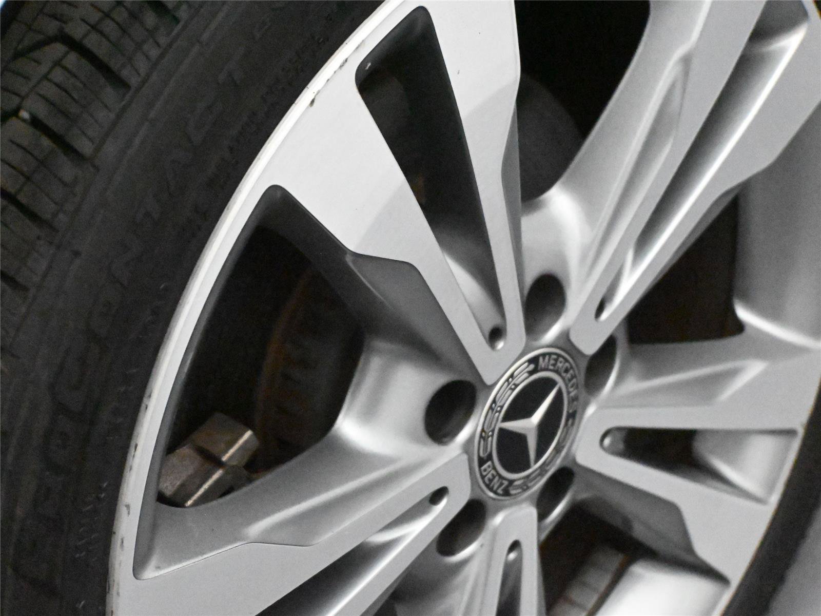 Used 2020 Mercedes-Benz C 300 4MATIC Sedan image 14