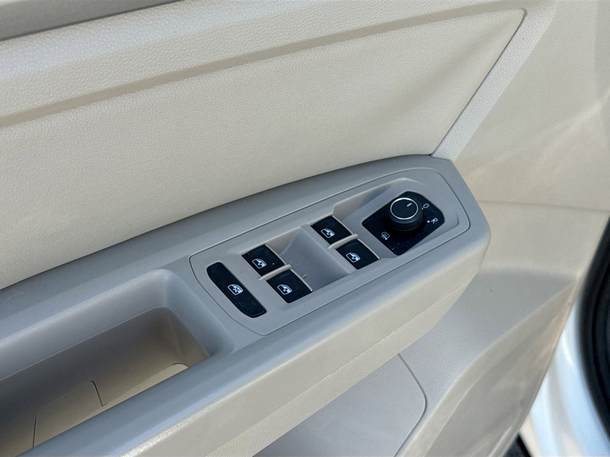 Used 2019 Volkswagen Atlas SE image 22