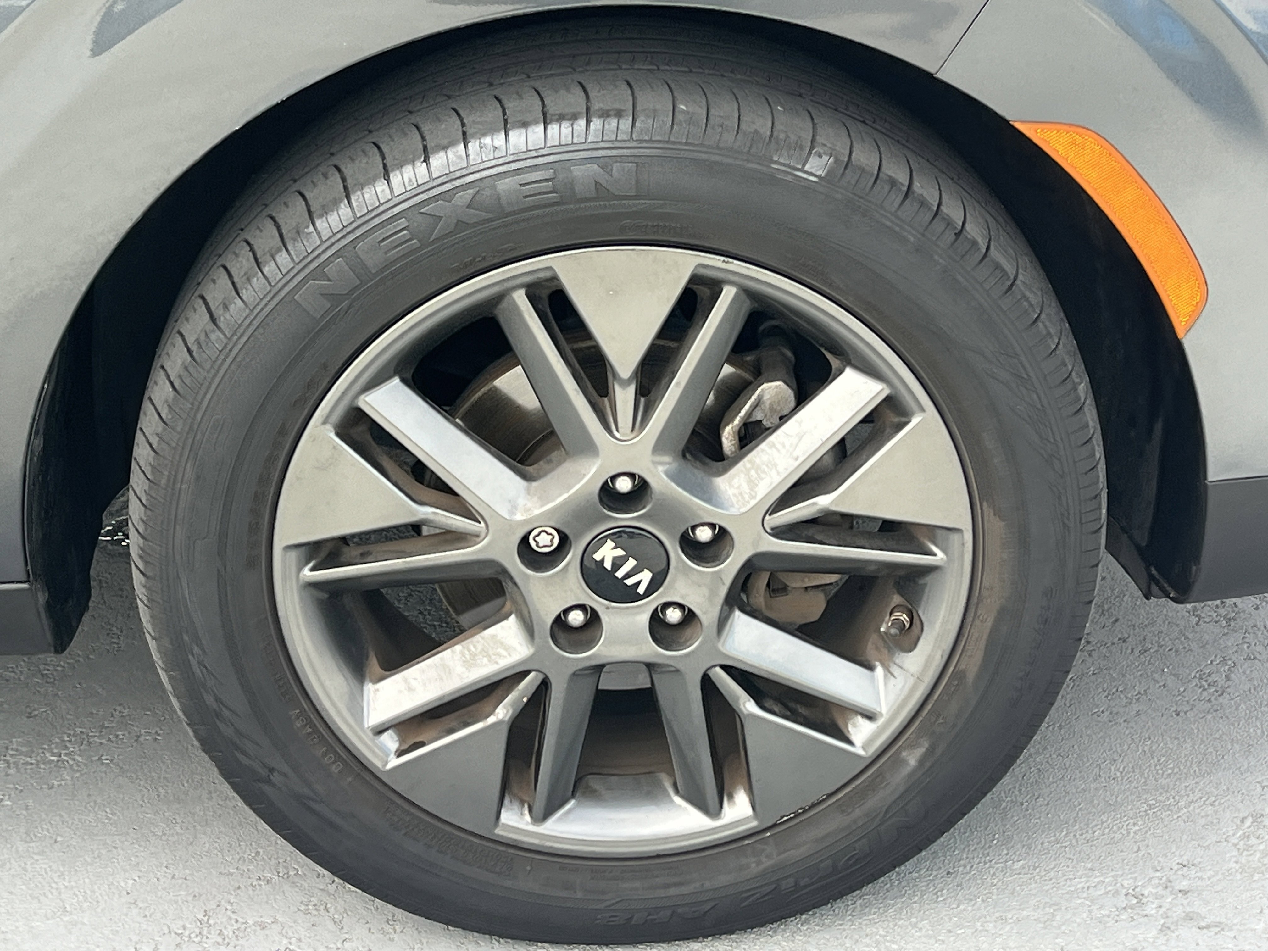 Certified 2021 Kia Soul S image 14