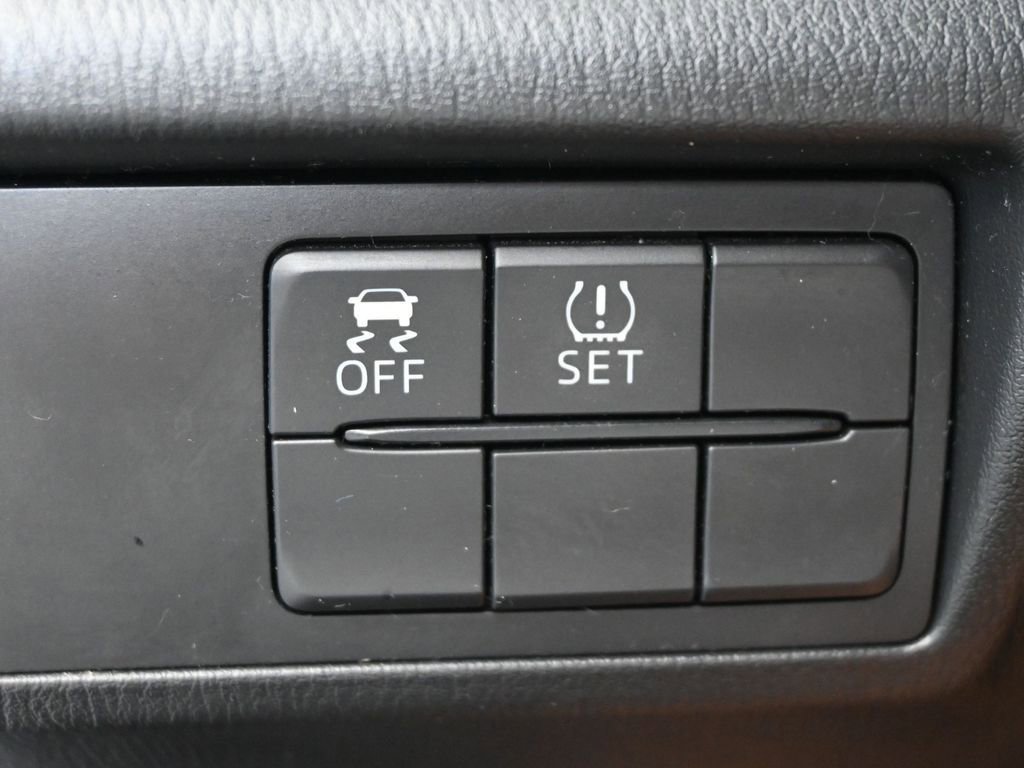 Used 2019 FIAT 124 Spider Classica w/ Technology Group image 21