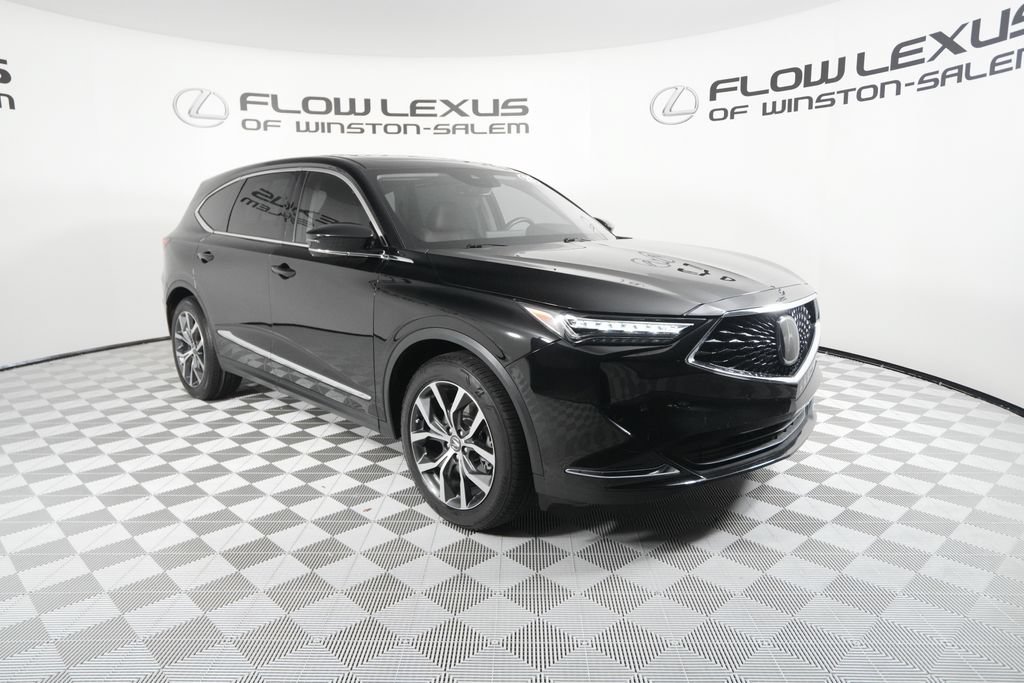 Used 2023 Acura MDX SH-AWD w/ Technology Package image 3