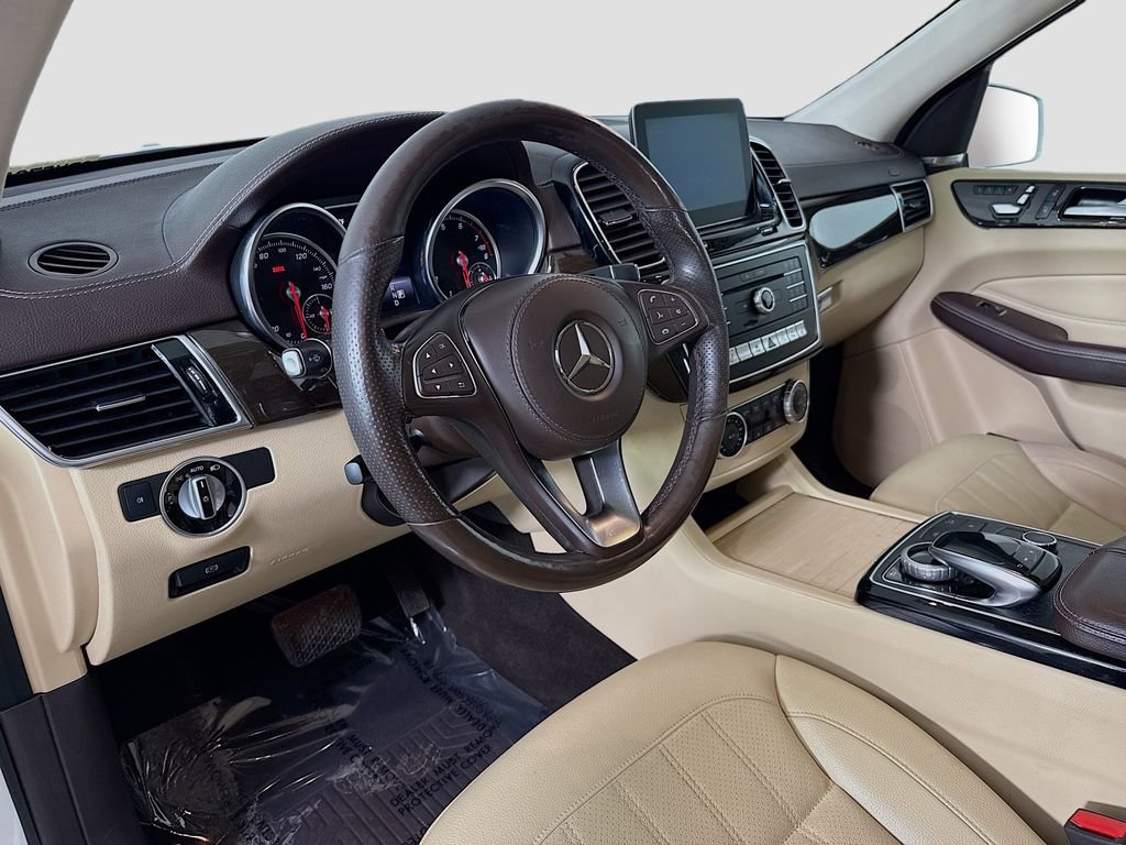 Used 2017 Mercedes-Benz GLS 450 GLS 450 image 9