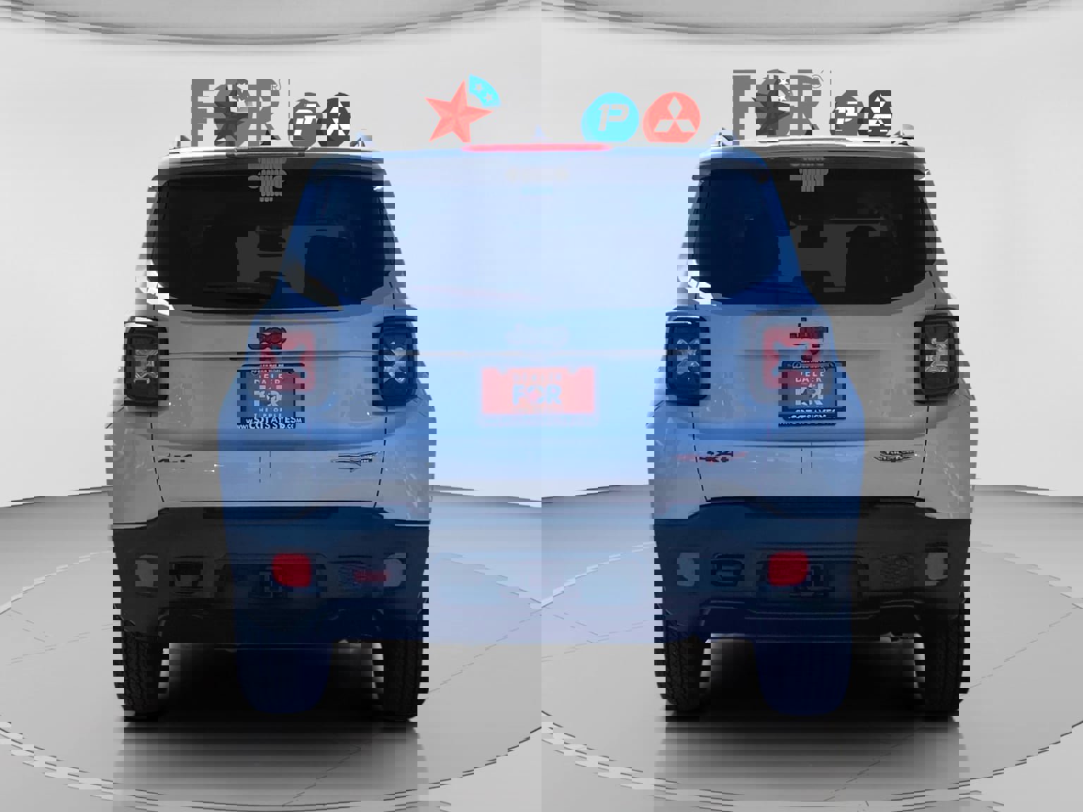 Used 2016 Jeep Renegade Trailhawk w/ Premium Trailhawk Package image 4