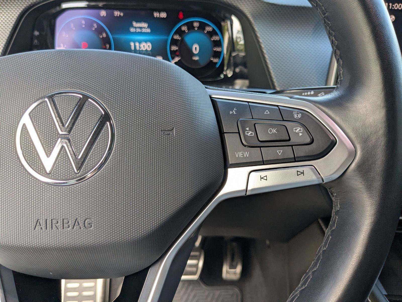 Used 2023 Volkswagen Atlas Cross Sport SEL image 20