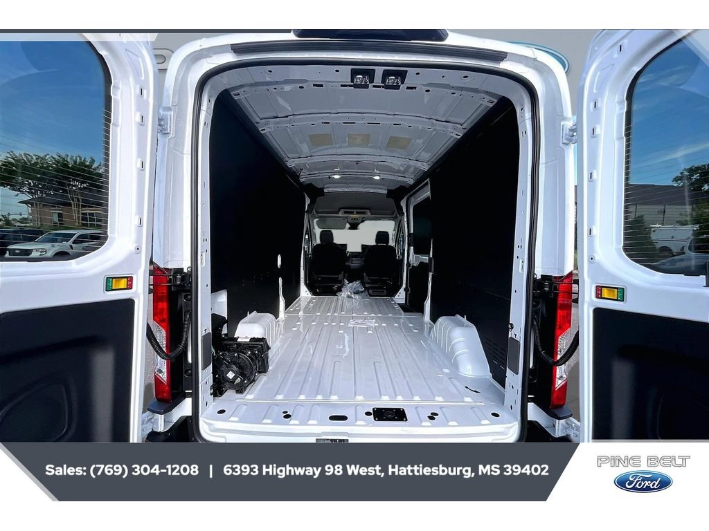 New 2026 Ford Transit 150 148 Medium Roof RWD image 19