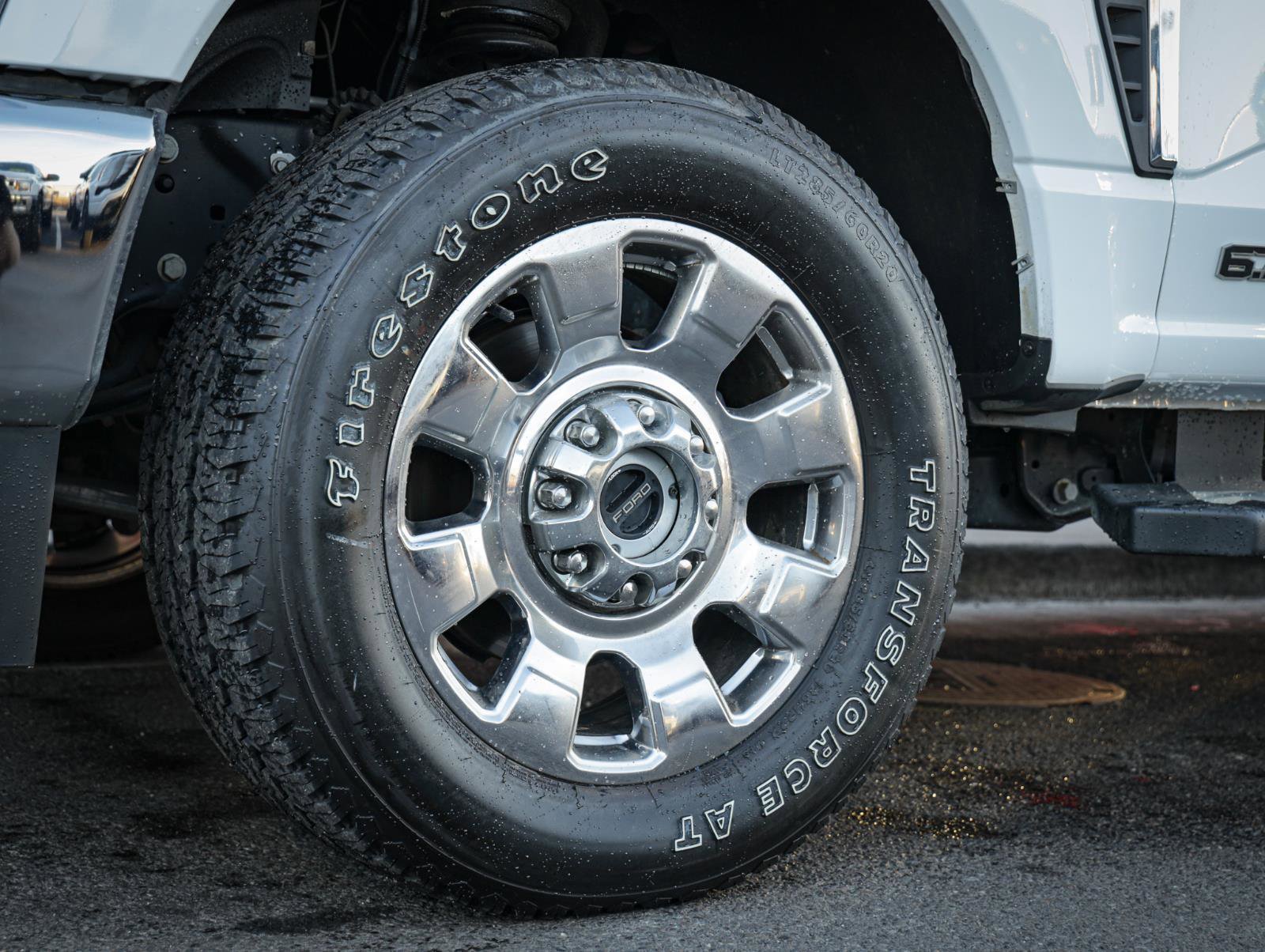 Used 2025 Ford F350 Lariat image 11