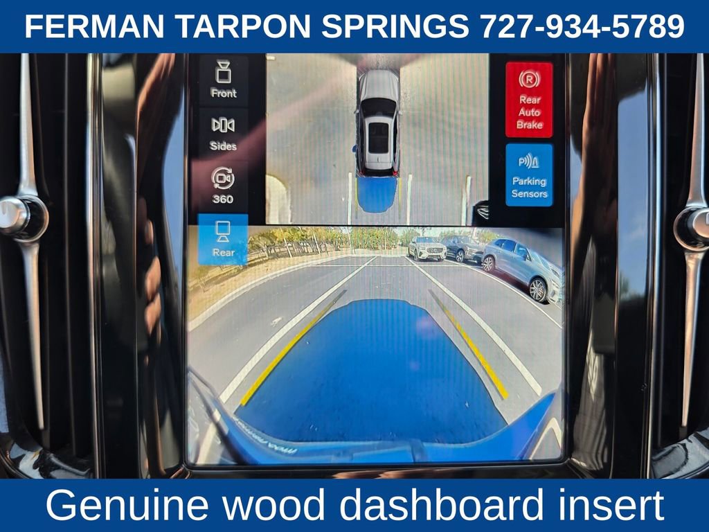 Certified 2024 Volvo XC60 B5 Plus AWD/4WD image 28