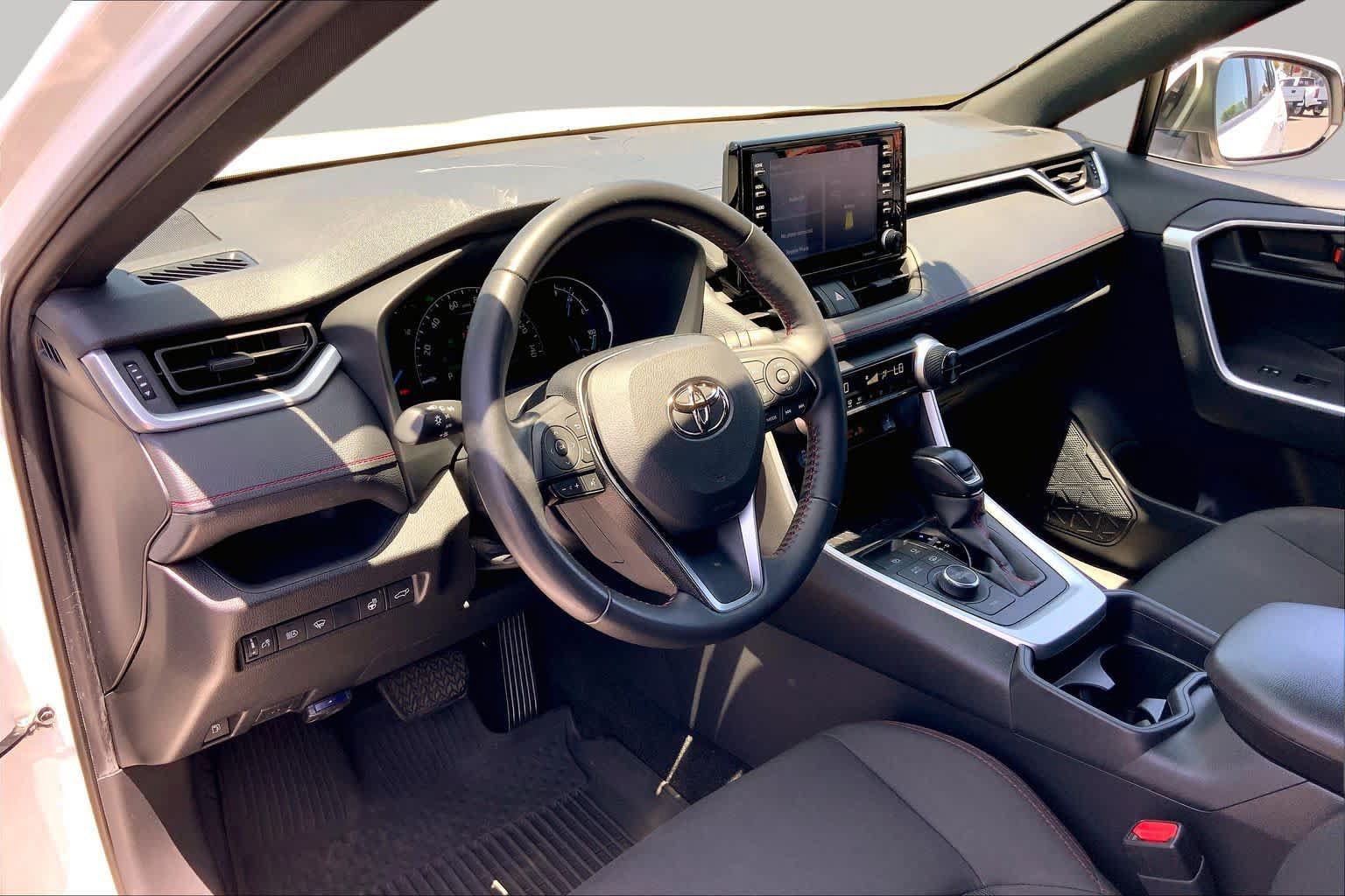 Certified 2021 Toyota RAV4 SE w/ Weather & Moonroof Package AWD/4WD image 17