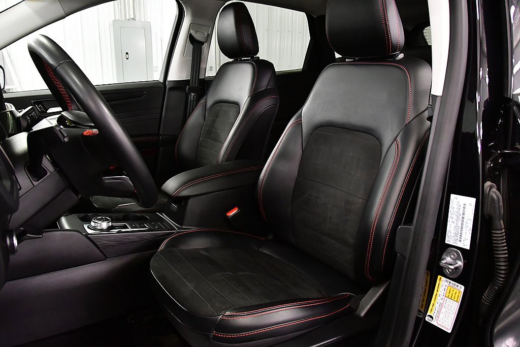 Used 2022 Ford Escape SEL w/ SEL Stealth AWD Package image 27