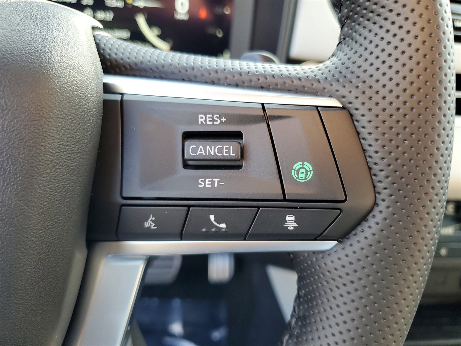 New 2025 Mitsubishi Outlander SEL image 13