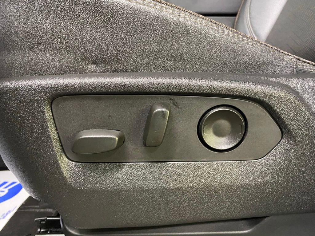 Used 2023 Chevrolet Tahoe High Country image 16